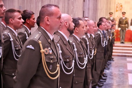 Celkem bylo na Vítkově dekorováno 70 mužů a žen