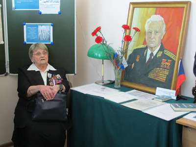 Česká válečná veteránka B. Ivanova vzpomínala v Buzuluku na velitele čs. jednotky