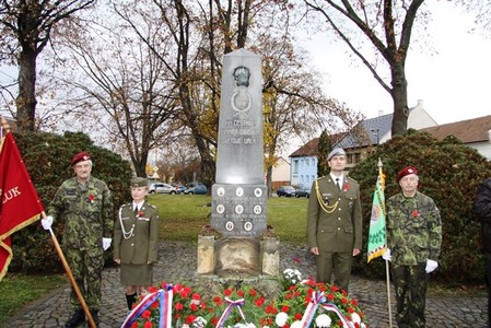 Otrokovice uctily památku válečných veteránů