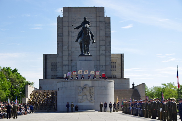 Čestný dvůr Národního památníku na Vítkově