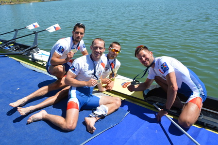 Čtyřka bez kormidelníka lehkých vah ve složení Milan Viktora, Jiří Kopáč, Jan Vetešník, Jan Hájek získala bronz na mistrovství Evropy