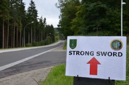 Výsadkáři zahájili cvičení Strong Sword v Německu