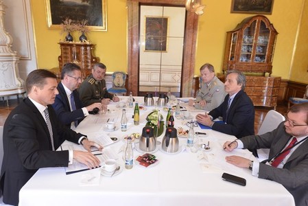 Česko-slovenská spolupráce: ochrana vzdušného prostoru nebo společná vojenská cvičení 