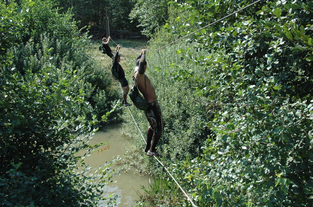 Dalším úkolem bylo překonání vodní překážky