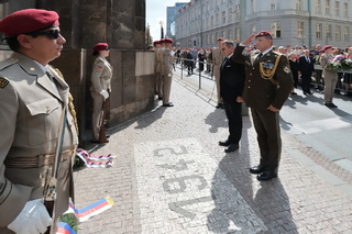 Česká republika si připomíná hrdinný boj parašutistů v kryptě pravoslavného kostela sv. Cyrila a Metoděje