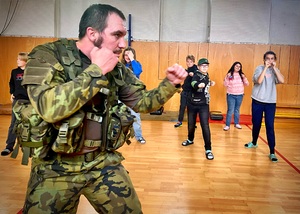 Děti trénovaly základy sebeobrany.