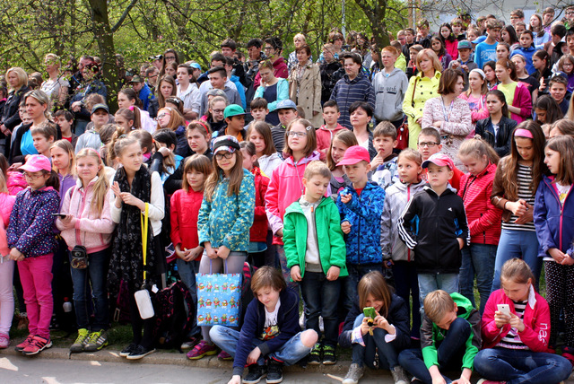 Děti ze ZŠ gen. Peřiny přihlížely slavnostnímu aktu