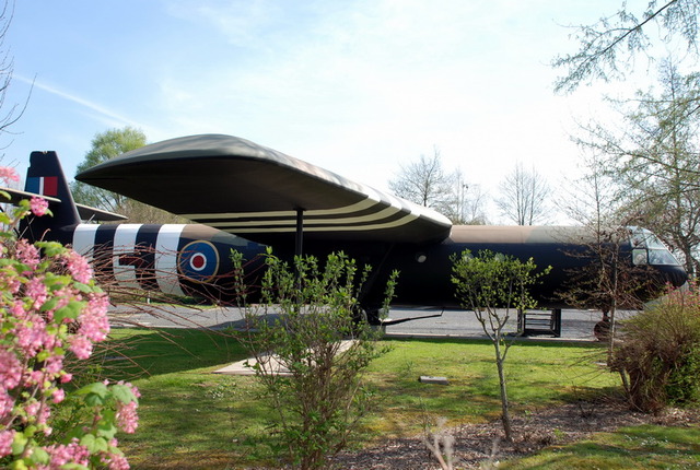 památník u Pegasus Bridge