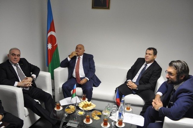 Jednání s ministrem obranného průmyslu