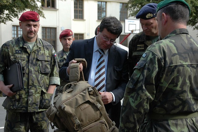 Prohlídka vybavení 102.pzpr