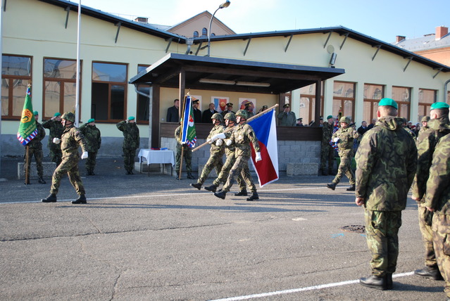 Slavnostní nástup 31. brchbo při příležitosti Dne válečných veteránů