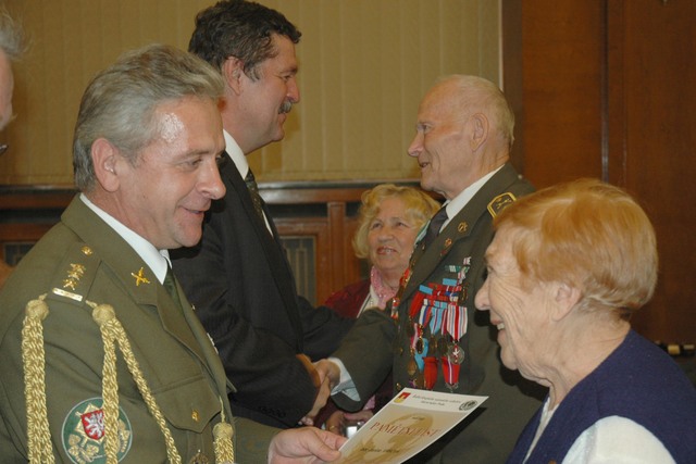 Váleční veteráni se setkali na Ministerstvu obrany 5