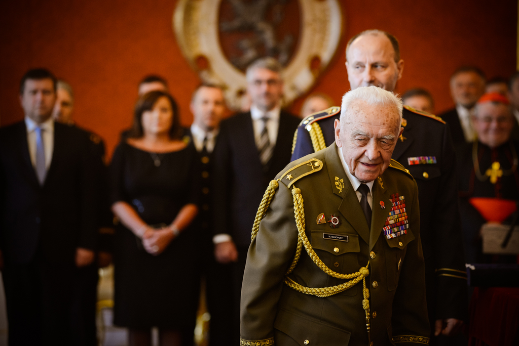 Na generálmajora byl prezidentem povýšen válečný veterán Miloslav Masopust