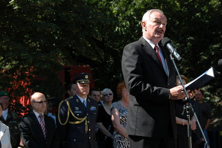 Přemysl Sobotka během projevu