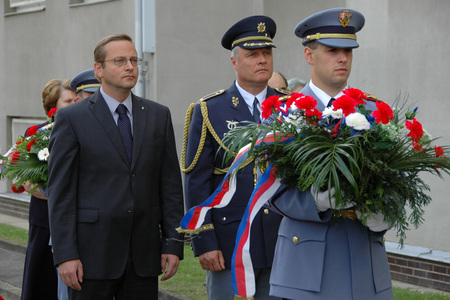 Náměstek ministra obrany Jan Fulík a brigádní generál Bohuslav Dvořák, ředitel sekce rozvoje druhů sil - operační sekce MO