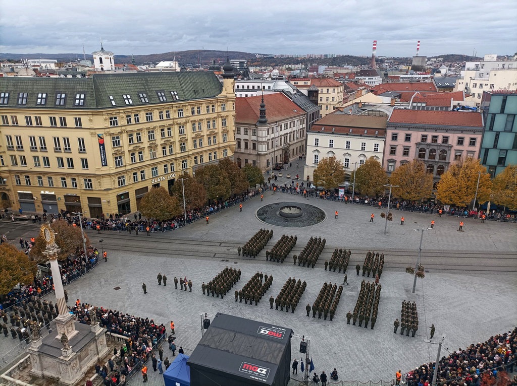 Studenti Univerzity obrany složili vojenskou přísahu