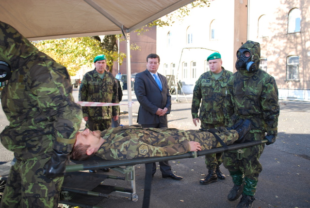 Na místě třídění zasažených osob
