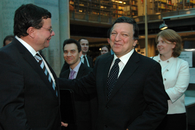 Alexandr Vondra a José Manuel Barroso, předseda Evropské komise
