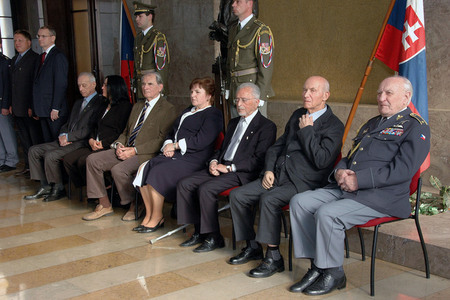 Z udílení resortních vyznamenání ve Vojenském historickém ústavu