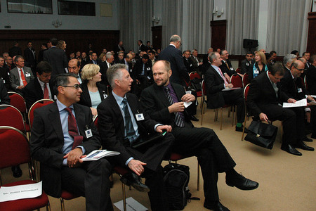 Před zahájením konference (2)