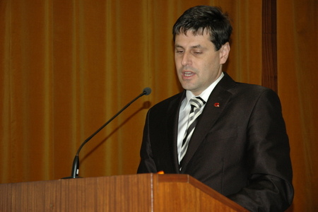 Michael Hrbata na sympoziu v Plzni