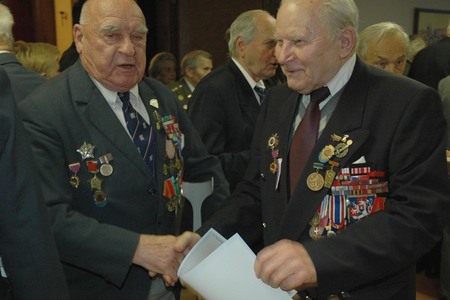 Váleční veteráni se setkali na Ministerstvu obrany 2