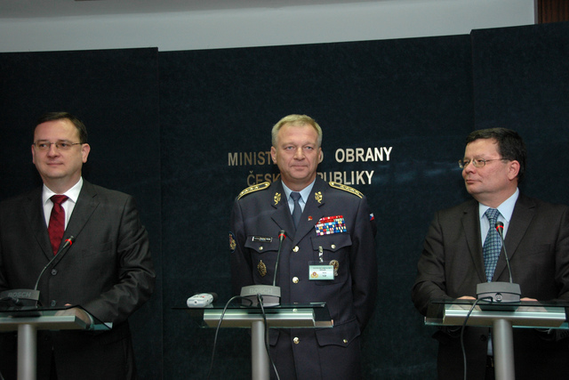 Na tiskové konferenci