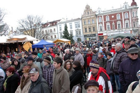 Na prostějovském náměstí T. G. Masaryka se sešly stovky lidí