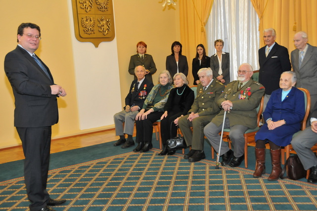 Předvánoční setkání s veterány (7)