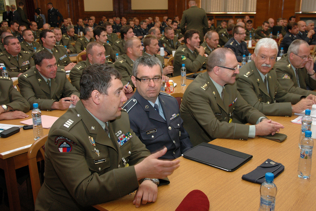 Velitelské shromáždění (2)