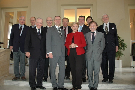 Členové Sympozia "The Lion and the Eagle: Czech-American Relations through the Eyes of Envoys"
