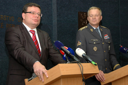 Ministerstvo obrany v příštím roce zeštíhlí