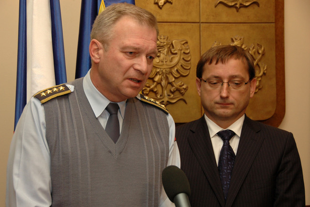 Náčelník GŠ AČR armádní generál Vlastimil Picek a náměstek Rudolf Blažek