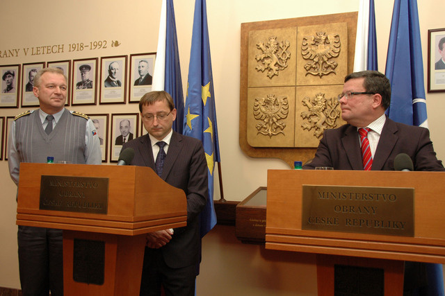 Z tiskové konference
