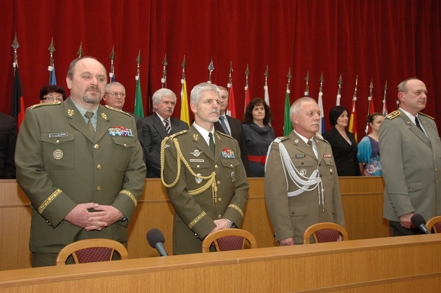 Hosté ceremoniálu