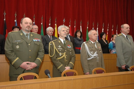 Hosté ceremoniálu