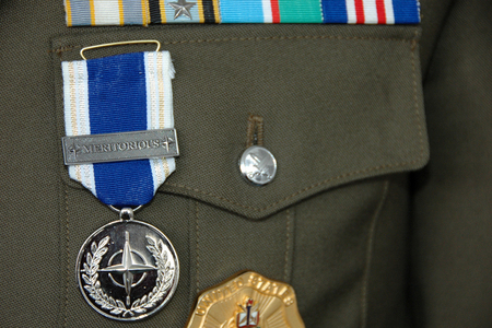 Medaile NATO Meritorious Service Medal 2