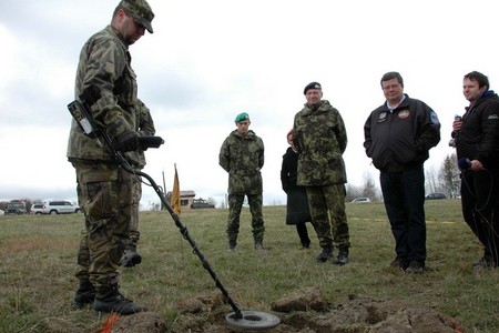 Pyrotechnická očista Brd začala 2. dubna 2012, ukončení armáda plánuje do konce roku 2015