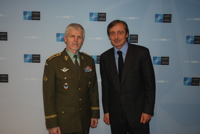 Ministr obrany a Náčelník GŠ AČR po jednání v Bruselu