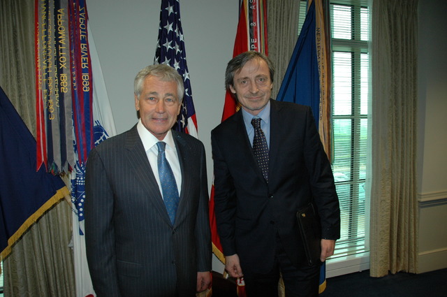 Chuck Hagel a Martin Stropnický před jednáním