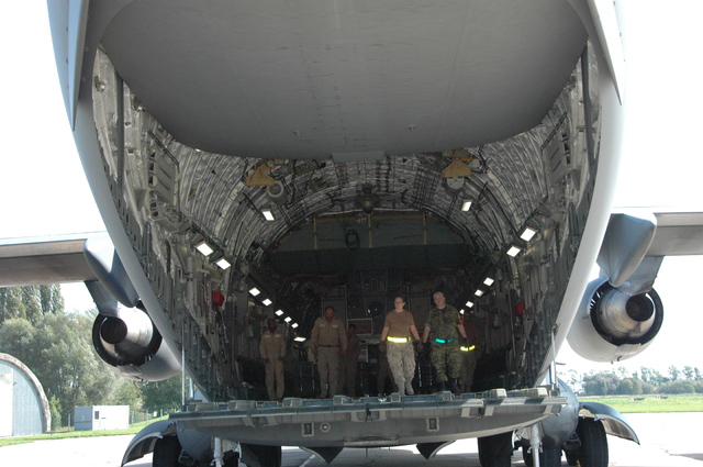 C-17 Globemaster III, pohled zvenku