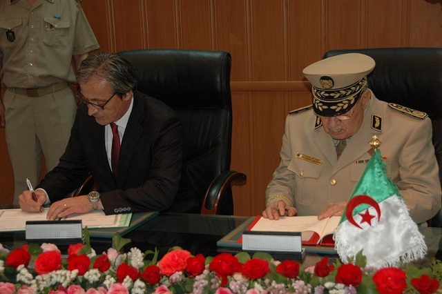 podpis Dohody o spolupráci v oblasti obrany