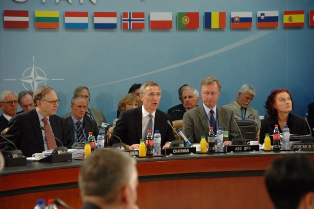 Zasedání ministrů obrany zemí NATO 3