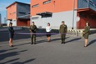 Ředitel Agentury logistiky brig. gen. Jaromír Zůna a náčelník Centra zabezpečení materiálem technických služeb pplk. Ján Keveš zahajují 4. a 5. etapu výstavby areálu