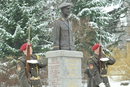 Náčelníci generálního štábu vzpomínali na generála Tomáše Sedláčka