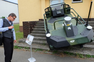 Robotický systém UGV Taros ve spolupráci se svými partnery vyvinul VOP CZ, pozemní dálkově řízený prostředek, možnosti různých nástaveb 