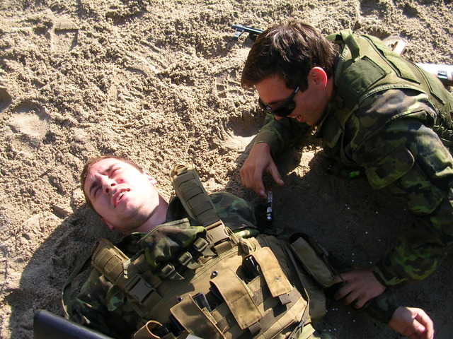 Při nácviku první pomoci 