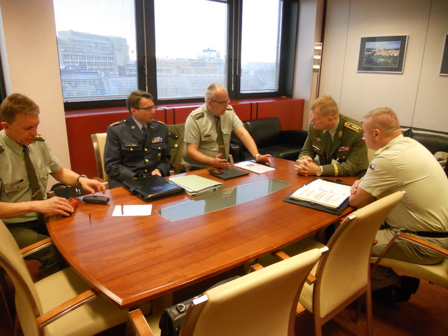 Během pracovní přípravy s českou delegací