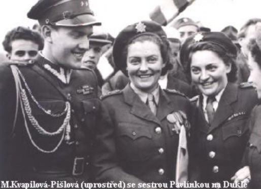 Marie Kvapilová - Pišlová na Dukle v roce 1944