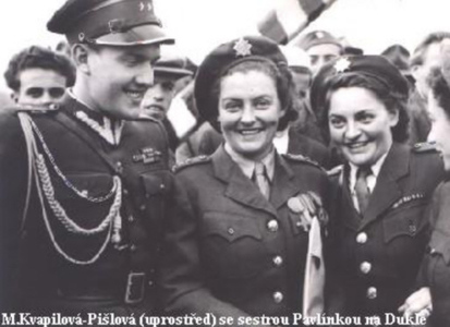 Marie Kvapilová - Pišlová na Dukle v roce 1944